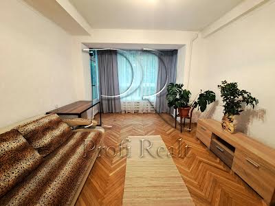квартира за адресою Авіаконструктора Антонова вул., 15А