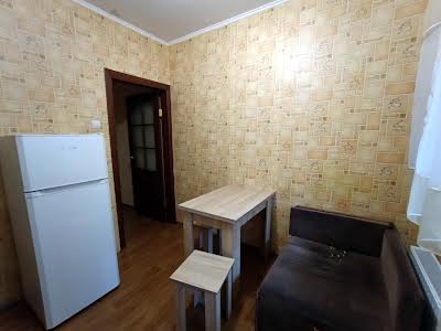 квартира за адресою Софії Русової вул., 3
