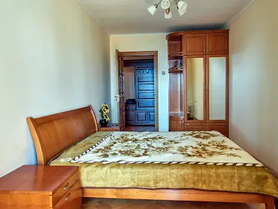 квартира за адресою Срібнокільська вул., 20