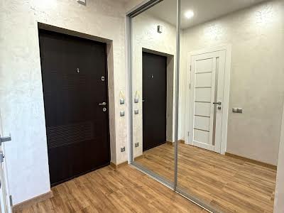 квартира за адресою Машинобудівників вул., 16