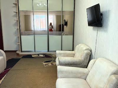 квартира за адресою Південна вул., 15