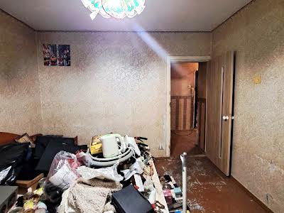 квартира за адресою вул.Лазурна, 24