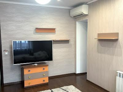 квартира за адресою Бориспільська вул., 6
