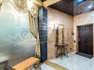 квартира за адресою Панаса Мирного вул., 17