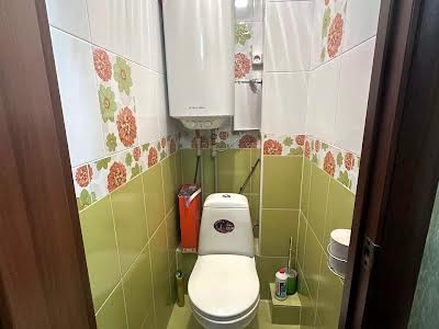 квартира за адресою Івана Миколайчука вул., 12