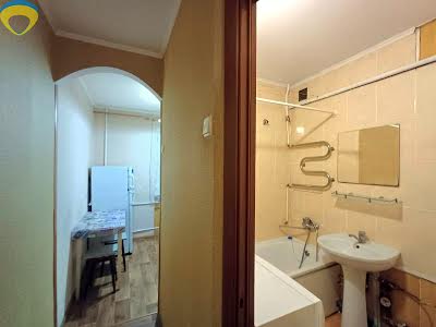 квартира за адресою Середньофонтанська вул., 34а