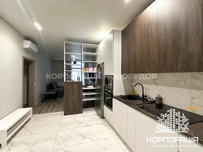 квартира за адресою Митрака вул., 8А