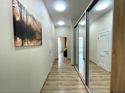 квартира за адресою Успішна вул., 14