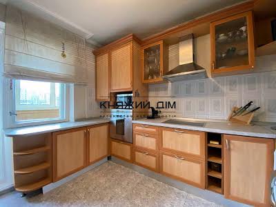 квартира за адресою Михайла Гришка вул., 8