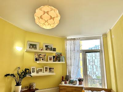 квартира за адресою Регенераторна вул., 4 к10