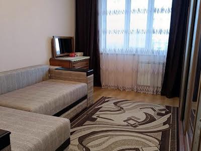 квартира за адресою Академіка Глушкова просп., 45