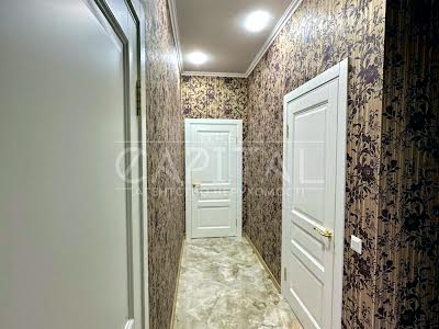 квартира за адресою Дегтярна вул., 19