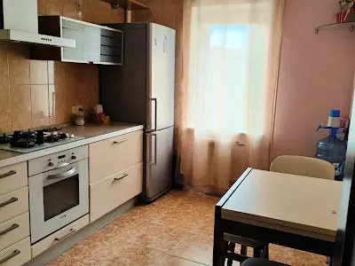 квартира за адресою Анни Ахматової вул., 11
