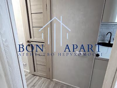 квартира за адресою Київ, Вереснева вул., 5