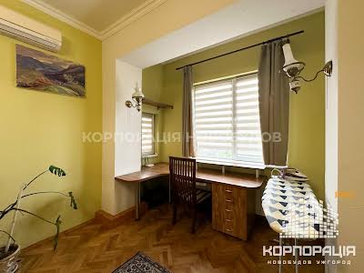 квартира за адресою Ужгород, Корзо вул., 12