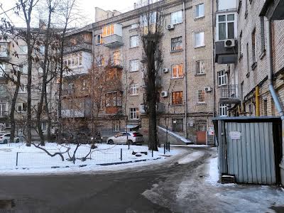 коммерческая по адресу Митрополита Василия Липковского ул. (Урицкого), 40