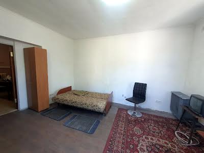 квартира по адресу Днепровой Чайки ул., 14