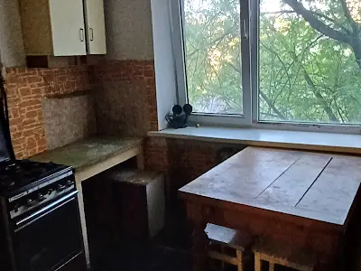 квартира за адресою Леоніда Каденюка просп. (Юрія Гагаріна), 18