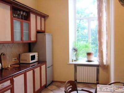 квартира за адресою Заньковецької вул., 6