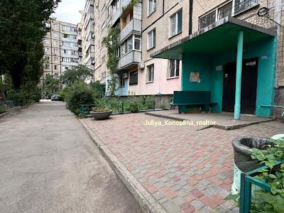 квартира по адресу Полонской-Василенко ул. (Желваківського), 2