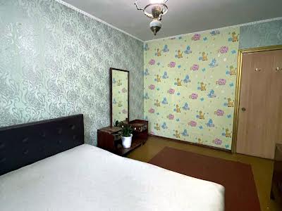 квартира за адресою Зодчих вул., 4