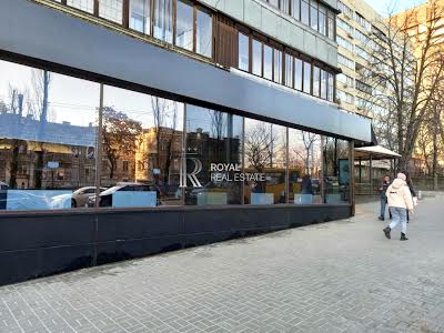 комерційна за адресою Тараса Шевченка бульв., 7
