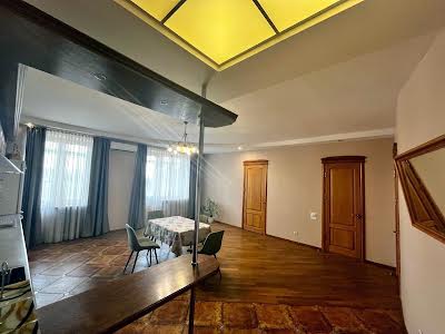 квартира по адресу Калиновая ул., 72