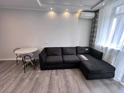 квартира по адресу Богдановская ул., 7а