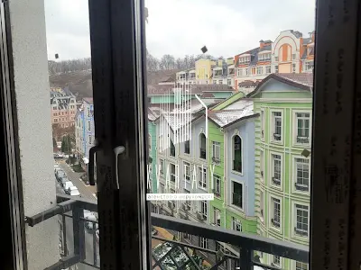 квартира за адресою Дегтярна вул., 19