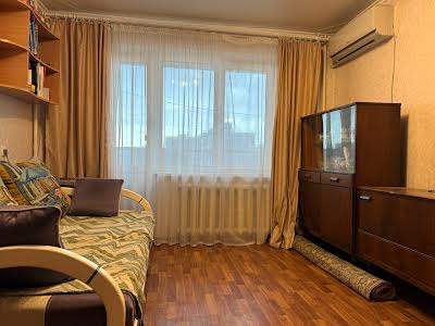 квартира за адресою Калинова вул., 82-Б