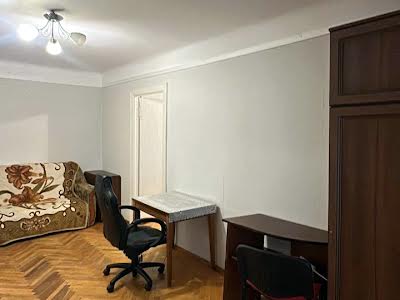 квартира за адресою Виговського, 37