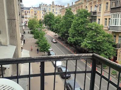 квартира за адресою Лисенка вул., 4