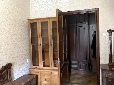 квартира за адресою Шота Руставелі вул., 26