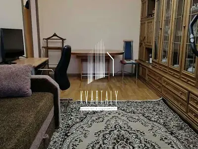 квартира за адресою Академіка Глушкова просп., 45