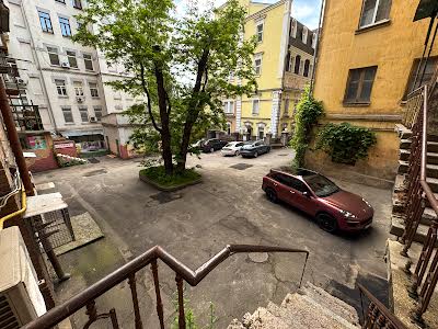 квартира по адресу Саксаганского ул., 63/28