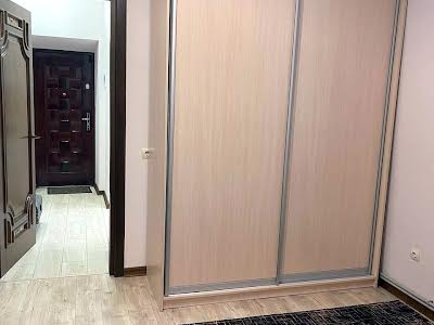 квартира за адресою Михайла Туган-Барановського вул., 32