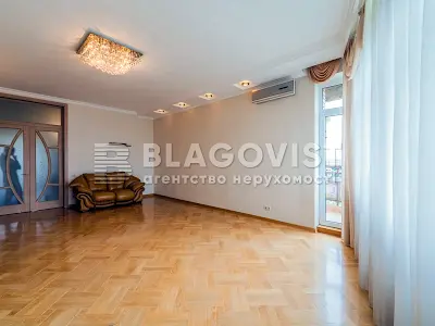 квартира за адресою Старонаводницька вул., 6-Б