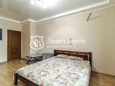 квартира за адресою Івана Франка вул., 6