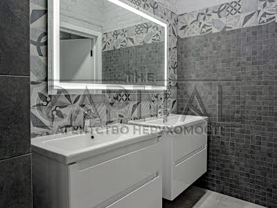 комерційна за адресою Любомира Гузара просп. (Космонавта Комарова), 9Б