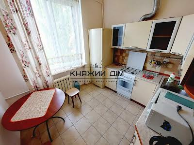 квартира по адресу Івана Світличного ул. (Петровського), 6