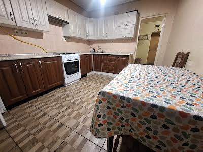 квартира за адресою Драгоманова вул., 17