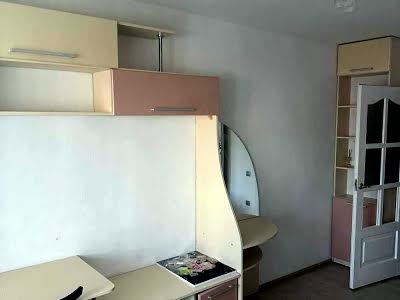 квартира за адресою Вагонна вул., 8