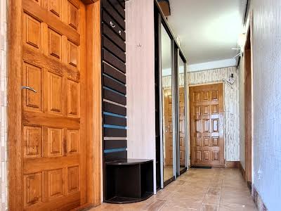 квартира по адресу Віктора Ярмоли ул., 28/32