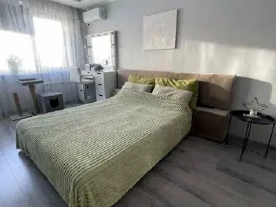 квартира за адресою Академіка Сахарова вул., 40
