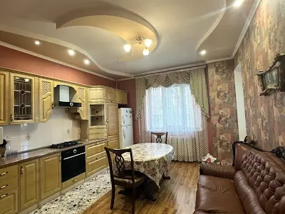 квартира по адресу Небесной Сотни просп. (Маршала Жукова), 3А/1
