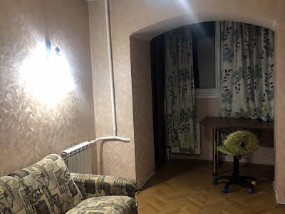 квартира за адресою Валерія Лобановського просп. (Червонозоряний), 18