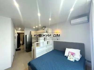 квартира за адресою Дніпровська набережна вул., 17В