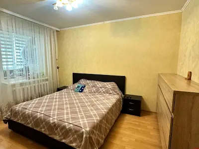 квартира за адресою Максима Залізняка вул., 36