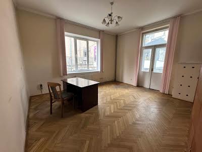 комерційна за адресою Шведська, 3