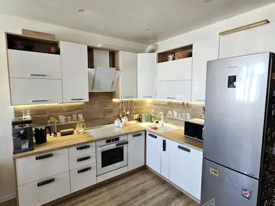 квартира по адресу Драгоманова ул., 2